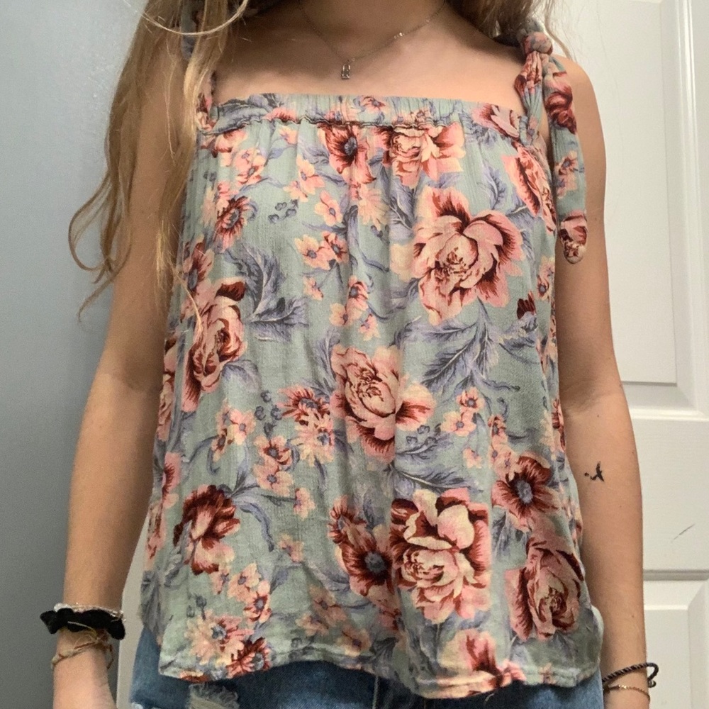 Pretty Floral Tie Sleeve Tank